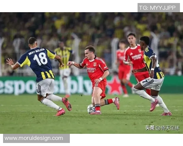 辍学成就非凡的足球球星们他们如何打破困境追逐梦想