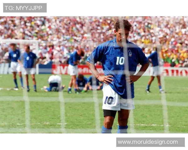 《82世界杯传奇球星回顾与精彩瞬间解析》 《82世界杯传奇球星回顾与精彩瞬间解析》