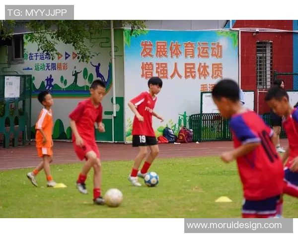 中国足球未来之星崛起新希望年轻球员引领足球革新潮流