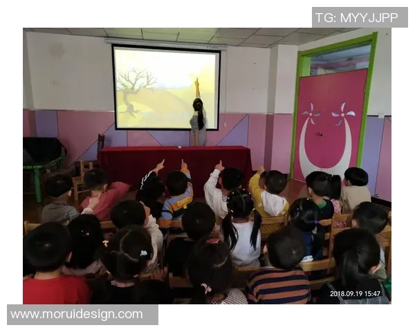 《未来赛场:足球球星机器人崛起,科技与激情的终极碰撞》 《未来赛场:足球球星机器人崛起,科技与激情的终极碰撞》